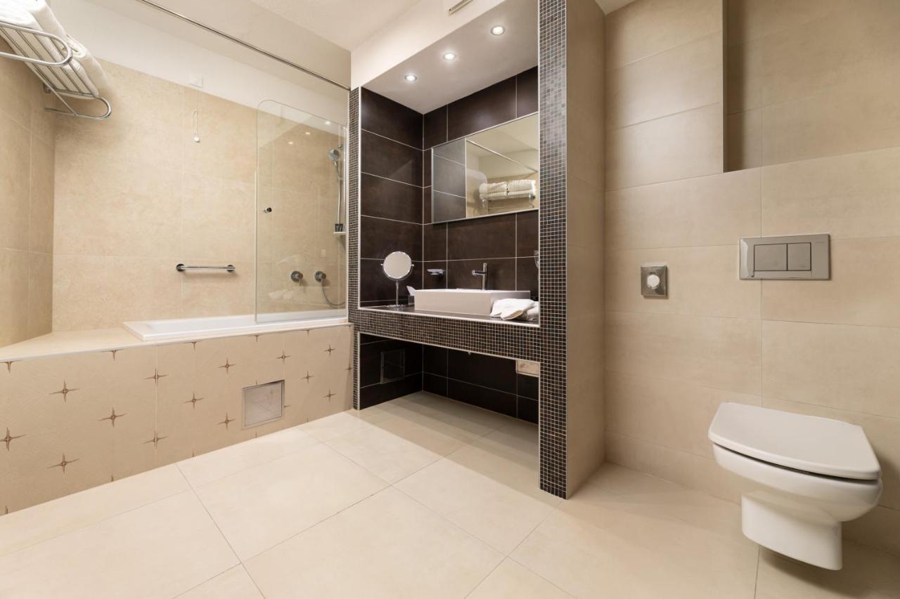 Hotel Marina Krk Town Εξωτερικό φωτογραφία
